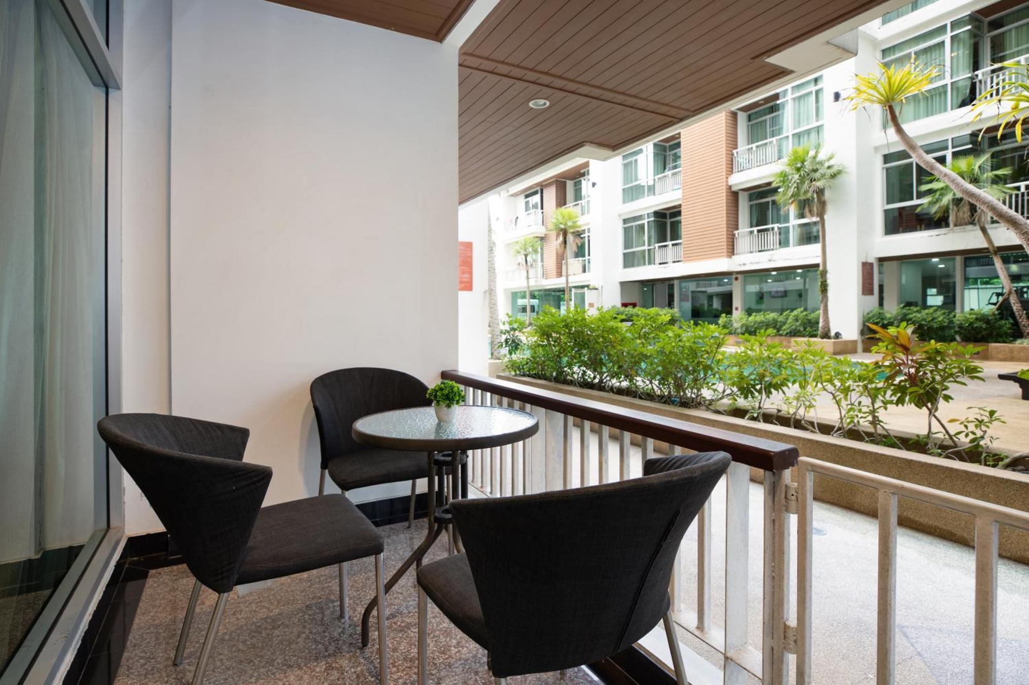Icheck Inn Residences Patong Eksteriør billede